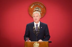 Kast lidera encuentro con oficialismo en Cerro Castillo por megarreforma y busca ordenar al sector