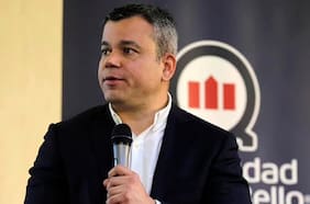 Romer Rubio, opositor del régimen venezolano en Chile: “El propio Nicolás Maduro ha generado que sea la fuerza la que imponga su salida”