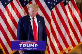 Trump califica el juicio de “estafa” orquestada por la Casa Blanca y mantiene que los pagos fueron “legales”