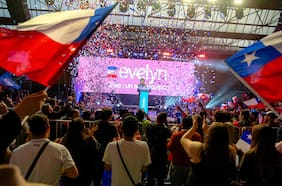 Matthei dobla la apuesta y alista masivo cierre de campaña en el estadio Santa Laura