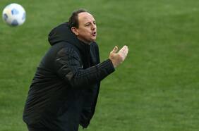 Mauricio Isla se queda sin técnico: Flamengo confirma la salida de Rogerio Ceni