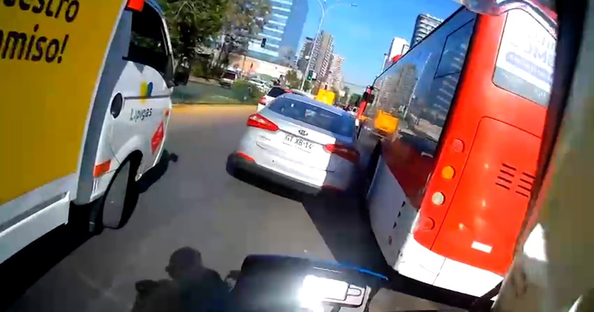 Conductor atropelló a una persona en Providencia y se dio a la fuga: así fue la cinematográfica persecución