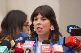 Presidenta del FA reprocha nueva advertencia opositora de AC contra Pardow: “La responsabilidad política se asumió”