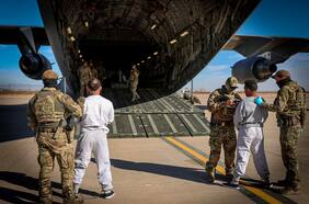 Las condiciones que esperan a los primeros deportados de Trump en Guantánamo