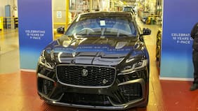 El fin de una era: Jaguar arma su último vehículo a combustión y pone fin a una era histórica