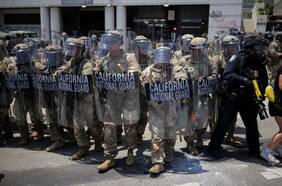 Más de 700 marines y la amenaza de detener al gobernador: la escalada de Trump por las protestas en California