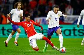 Madre de Darío Osorio repasa su debut goleador en la Roja: “Está súper bien que Gareca lo haya retado”