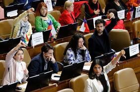 Diputados del Frente Amplio toman distancia de postura de Boric sobre despliegue de Fuerzas Armadas en zonas urbanas
