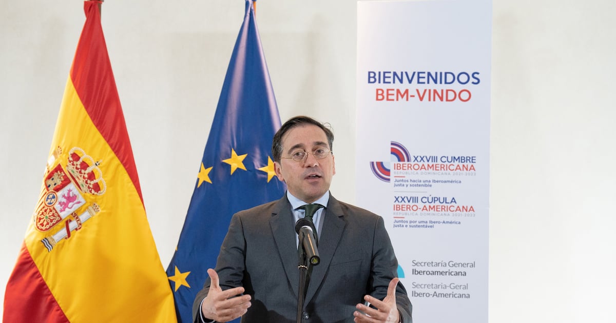 Canciller de España cancela asistencia a la investidura de José Antonio Kast