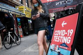 La ciudad de Nueva York avanza hacia que el Covid-19 se convierta en endémico