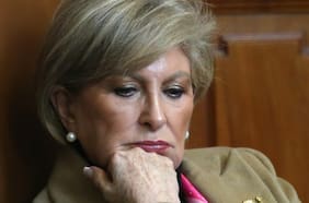 Fiscalía insiste en sospechas de falso robo a exsuprema Letelier y fracasa intento para anular incautación de celular