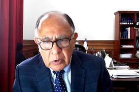 Pleno de la Suprema abre sumario contra ministro Simpertigue por vínculos con abogado de la trama bielorrusa