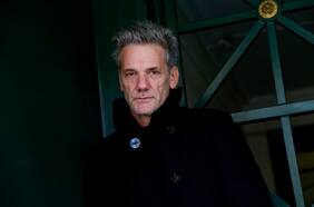 Alan Pauls: “Desde la catástrofe de las últimas elecciones tengo una adicción total con lo que pasa en el país”