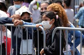 Gobierno de Perú confirma cifra récord de 98 mil huérfanos a causa del coronavirus