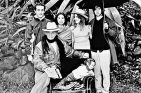 Hijos de Nicanor Parra suspenden juicios y buscan poner fin a conflicto por millonaria herencia