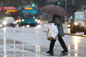 Vuelve la lluvia: qué día llega un nuevo sistema frontal a la Región Metropolitana, según el tiempo