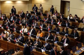 El factor 21 de mayo: la jugada táctica del gobierno para usar la víspera del feriado en favor del megaproyecto