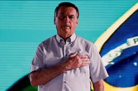 Bolsonaro atribuye manipulación de tobillera a “paranoia” por medicamentos tras nueva detención
