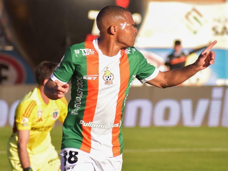 El golazo de César Munder que hundió a Colo Colo ante Cobresal - La Tercera El golazo de César Munder que hundió a Colo Colo ante Cobresal - La Tercera