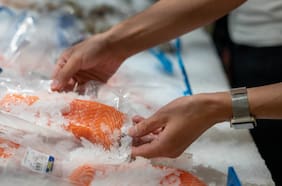 Minsal emite alerta alimentaria por presencia de Listeria en salmón ahumado de la marca South Wind