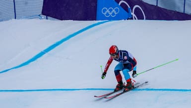 Stephanie Joffroy se queda en los octavos de final del Skicross femenino en los Juegos Olímpicos de Invierno