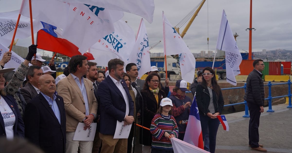 Kaiser lanza su campaña presidencial desde Valparaíso y marca sus diferencias con Kast y Matthei