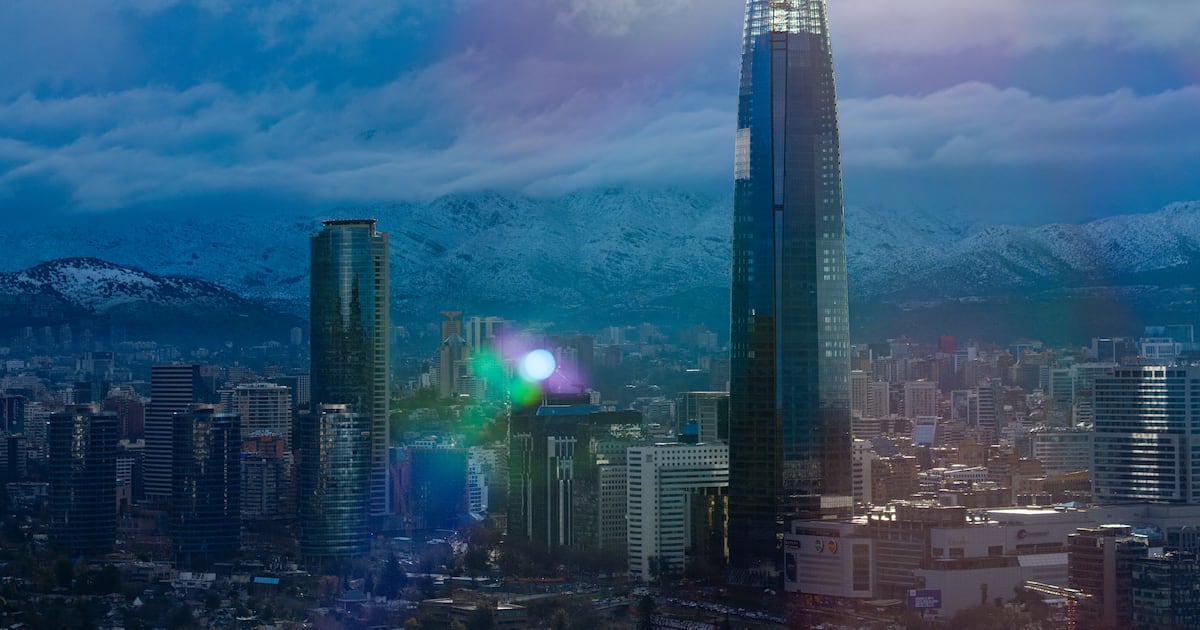 Moderación en la recuperación económica chilena: un equilibrio frágil tras meses de avance