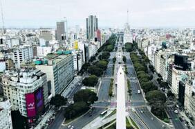 Argentina aprueba impuesto a la riqueza ¿Cómo se diferencia del proyecto chileno?