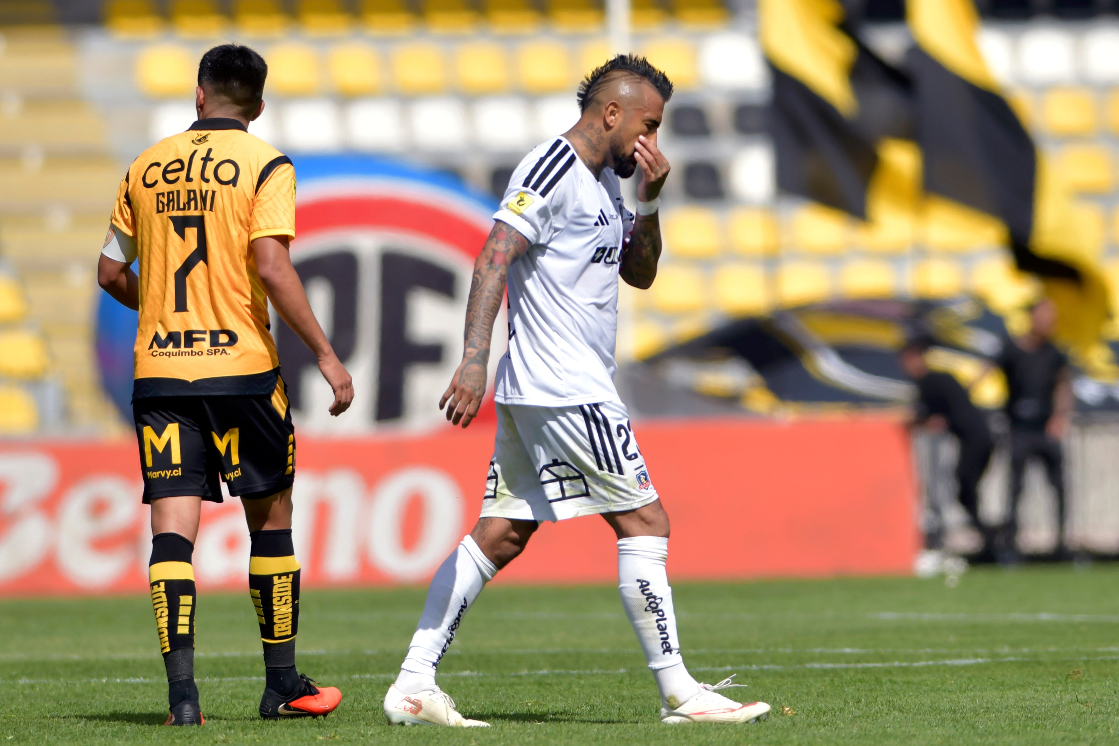 Arturo Vidal anotó en la derrota de Colo Colo.