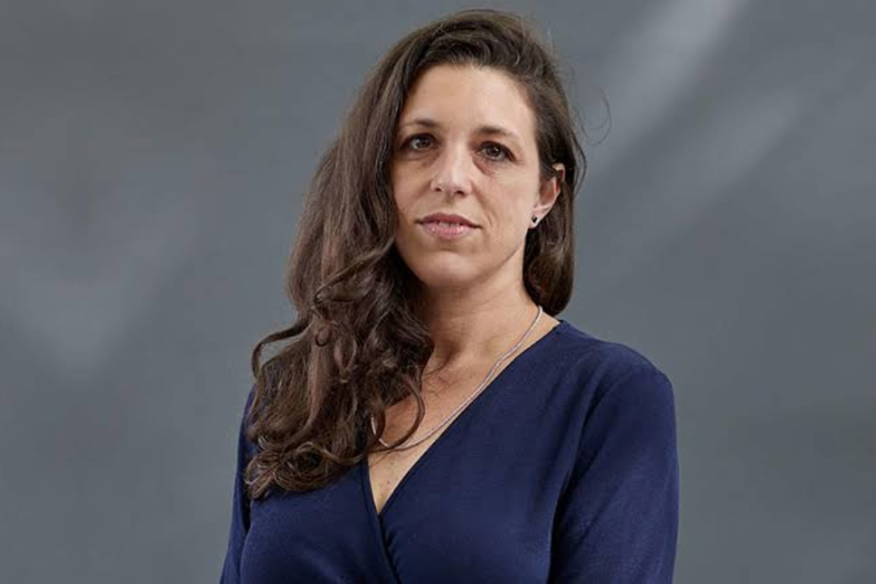 “Cedieron al terror y a los militantes”: cómo la exclusión de Ariana Harwicz de festival español divide a los escritores