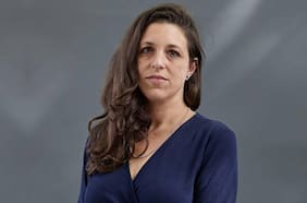 “Cedieron al terror y a los militantes”: cómo la exclusión de Ariana Harwicz de festival español divide a los escritores
