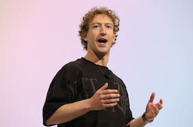 Por qué Mark Zuckerberg quiere salir de la lista de enemigos de Trump