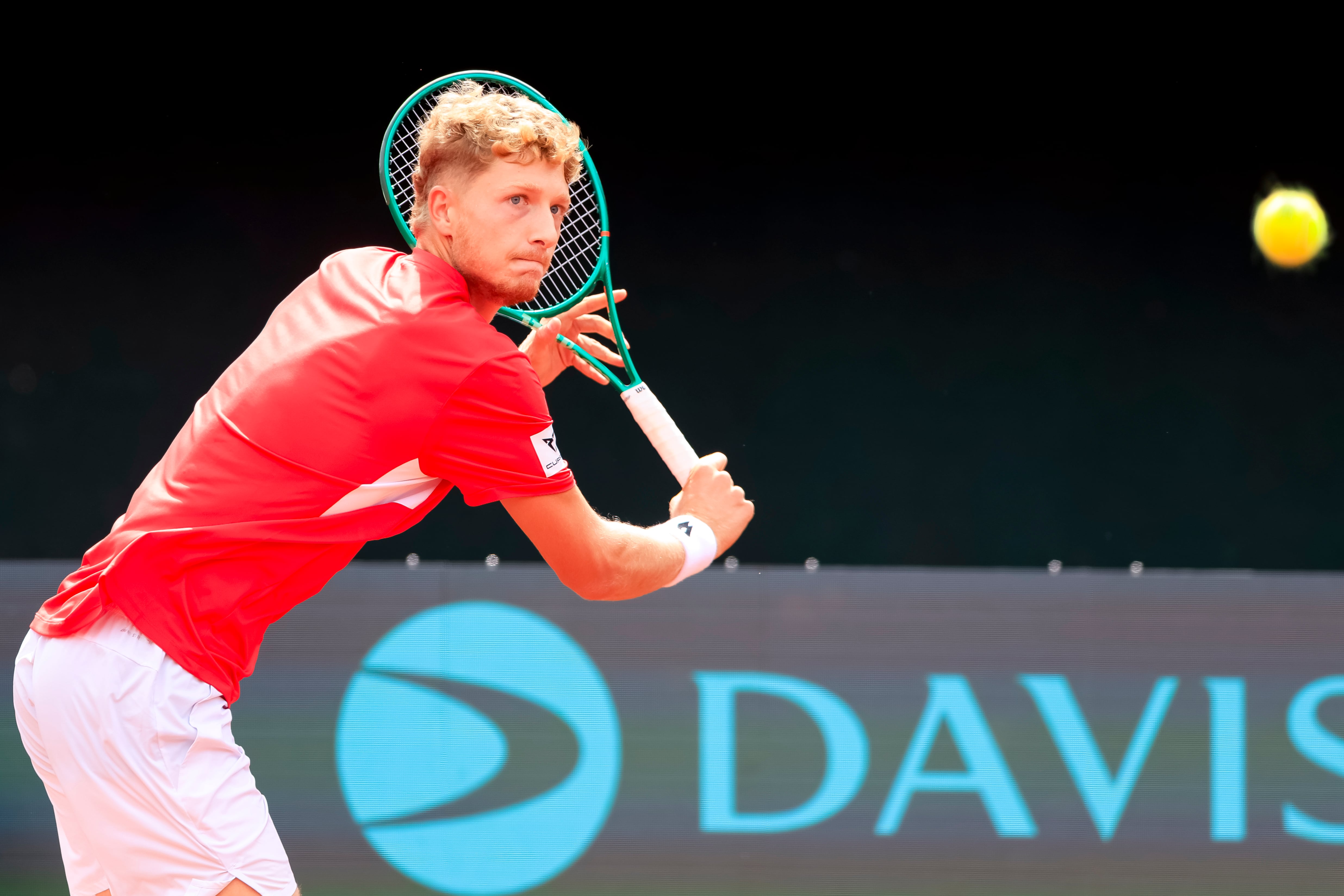 Martín Landaluce venció a Matías Soto y selló el 4-0 de España ante Chile en la Copa Davis.