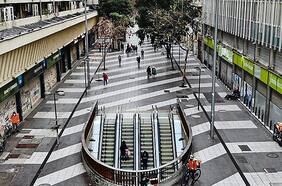 Columna de Sebastián Edwards: Chile, el dolor de volver a los orígenes y la mediocridad