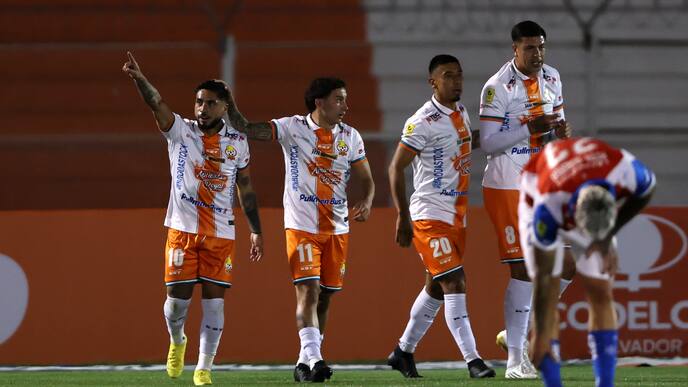 Se acabó el invicto en 2026: la UC choca con la fortaleza de Cobresal y suma cinco años sin ganar en el desierto