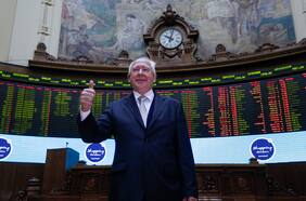 Acción de Cencosud: fallecimiento de Horst Paulmann no debiera afectar su precio, señalan los expertos