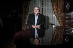 William Sater, historiador: “Gabriel Boric no es una anomalía inédita en la historia de Chile”