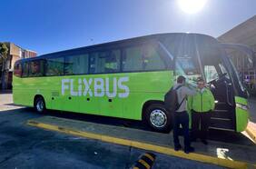 Firma alemana de buses Flix resalta su plan de expansión en Chile con más flota, nuevas rutas y uso de energías alternativas