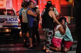 Trasladan a más de mil presos de peligrosa cárcel tras violenta jornada en Ecuador