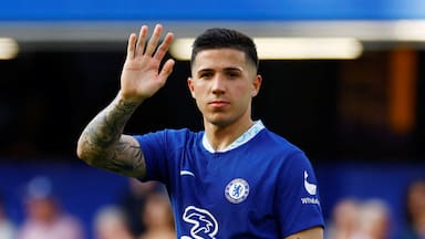 El coqueteo con Madrid le sale caro a Enzo Fernández: el Chelsea le aplica dura sanción