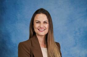 Nicole Pastene asume como presidenta del directorio de Puerto Valparaíso y es la primera mujer en ocupar el cargo