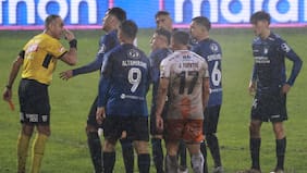 El polémico informe de Héctor Jona tras encontrón con jugador: “Le indiqué en forma enérgica; reaccionó desafiante”