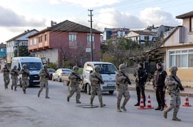 Tiroteo deja nueve muertos en Turquía en medio de redadas contra el grupo Estado Islámico