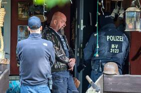 El duro golpe contra los Hammerskins: el grupo neonazi internacional ilegalizado en Alemania