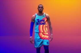 LeBron James se pone la camiseta de Space Jam 2