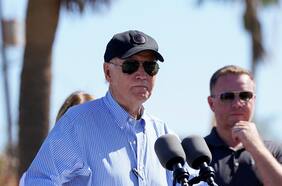 Joe Biden visita Florida tras el huracán Milton y anuncia más ayudas
