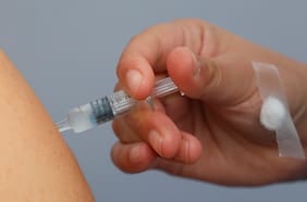 Amplían vacunación contra la influenza a toda la población: ¿Cómo recibir la dosis?