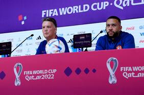 Van Gaal calienta el choque ante Argentina: el DT le contesta a Di María por llamarlo “el peor técnico que tuve”