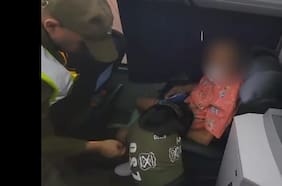Perro policial detecta a hombre con droga dentro de bus en Iquique: pretendía transportar 3 kilos de cocaína a la RM