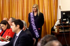 Pamela Jiles (ind.) gana gallito y Comisión de Constitución aprueba en general regular dieta a exmandatarios